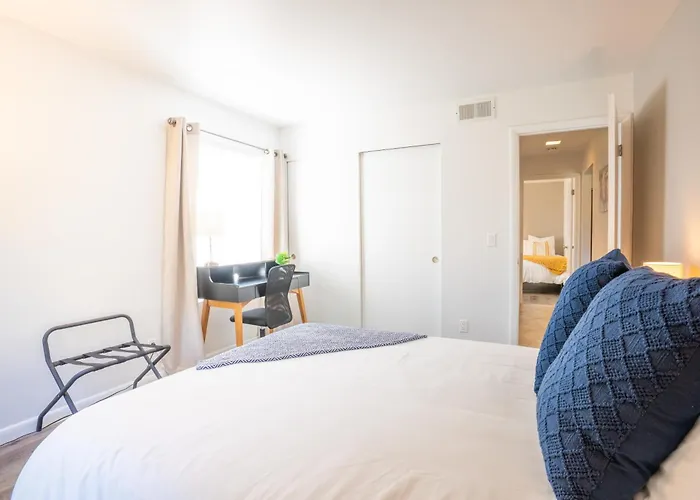 Cozy Sedona Retreat - Pool, Spa, Pickleball