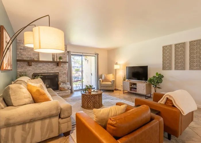 Cozy Sedona Retreat - Pool, Spa, Pickleball
