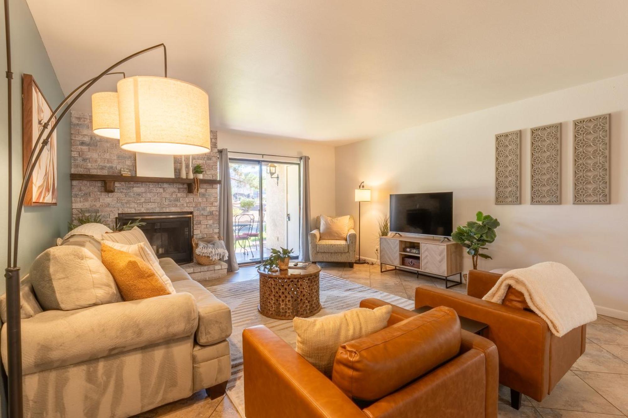 Apartamento Cozy Retreat - Pool, Spa, Pickleball *