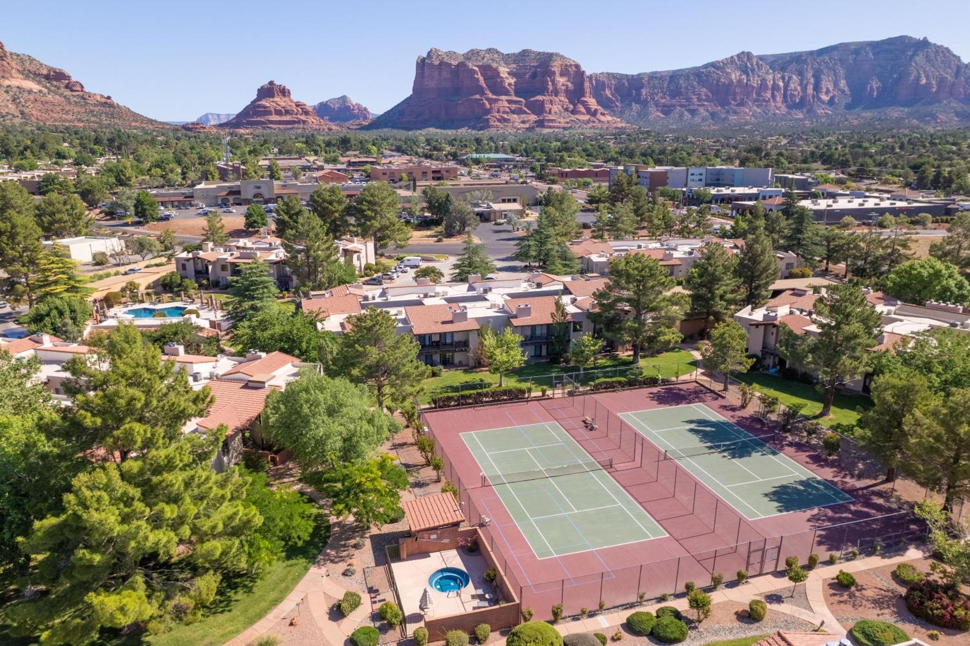 Cozy Retreat - Pool, Spa, Pickleball Apartamento *